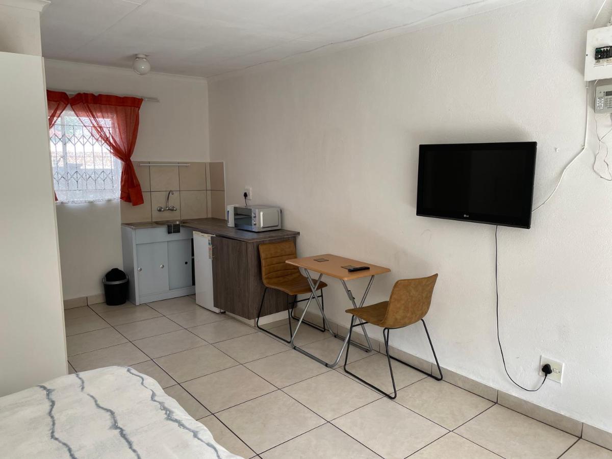 La Fiance Village Polokwane Kültér fotó